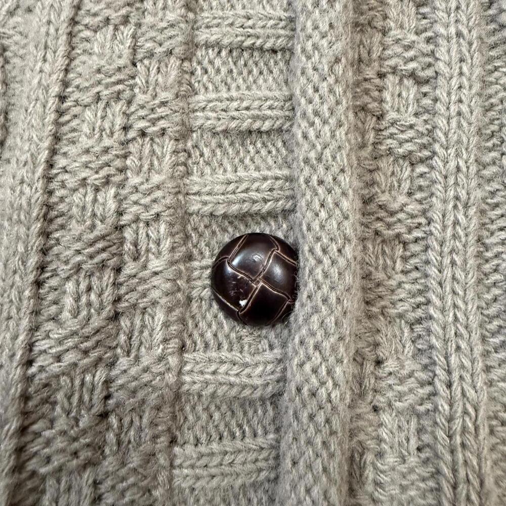 Vintage White Stag 100% acrylic cable knit cardigan - Picture 4 of 6
